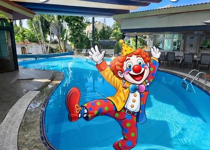 Separate 2 Bedroom House With Swimming Pool